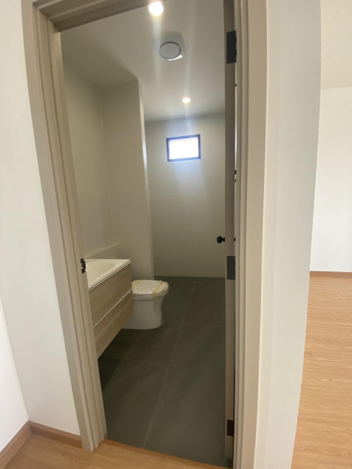 For SaleHome OfficeNawamin, Ramindra : For Sale Luxury Premium Home Office 3.5-Storey Single Unit Building , Bang Khen , Bangkok , CX-148799