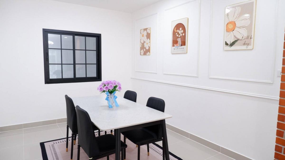 For SaleTownhomePathum Thani,Rangsit, Thammasat : For Sale Townhouse/Townhome  , Chomfah warangkul Klong 2 , newly renovated , Pracha Thipat , Thanyaburi , Pathum Thani , CX-148798