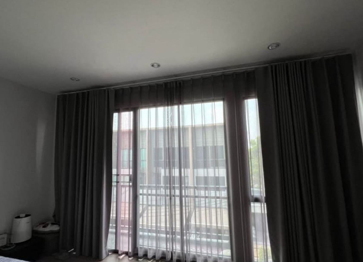 ทาวน์โฮมพระราม 5 ราชพฤกษ์ บางกรวย : ขาย / ให้เช่าทาวน์โฮมหรู บ้านกลางเมือง ราชพฤกษ์ ติดถนน ตรงข้าม Central Westville