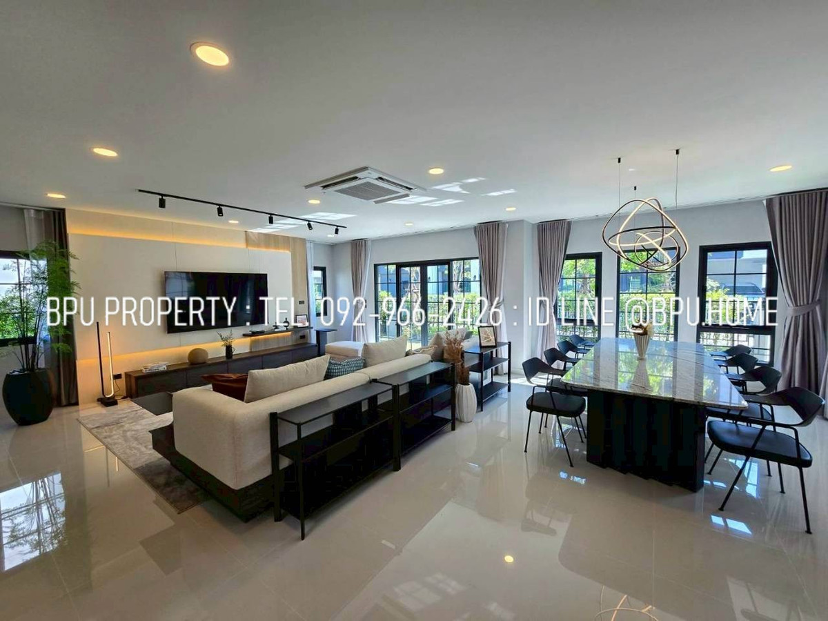 ให้เช่าบ้านบางนา แบริ่ง ลาซาล : ** ให้เช่าบ้านเดี่ยว 4 ห้องนอน ** Centro บางนา ใกล้ เมกะบางนา (โครงการใหม่ เฟส 2)