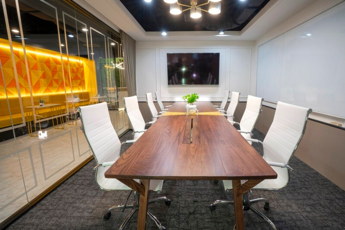 ให้เช่าสำนักงานราชเทวี พญาไท : เซอร์วิสออฟฟิศ พื้นที่สำนักงานให้เช่า พญาไท Serviced Office ตกแต่งสวย พร้อมเข้าอยู่ อาคาร ซี.พี.ทาวเวอร์3 C.P. Tower3 พื้นที่เริ่มต้นสำหรับ 1 - 50 ท่าน (ราคาเช่าเริ่มต้น 10,000 บาท/เดือน) ใกล้รถไฟฟ้า BTSพญาไท, ราชเทวี, Airport Link พญาไท