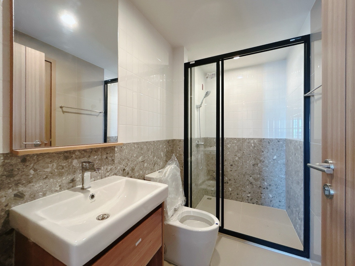 For SaleCondoLadprao, Central Ladprao : Last house‼️ The Line Vibe size 65.65 Sq.m 2 bed 2 bath only 7.79 MB contact 086-795-9997 Jimmy