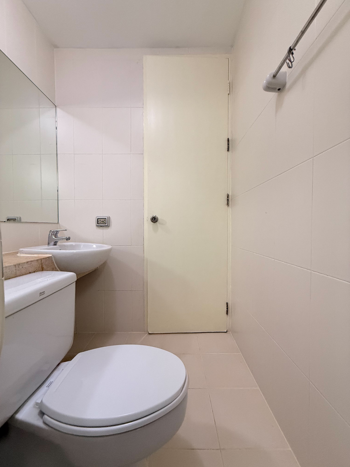 For RentCondoPattanakan, Srinakarin : FOR RENT 	The Parkland Srinakarin **Corner Room**Ready to Move in**