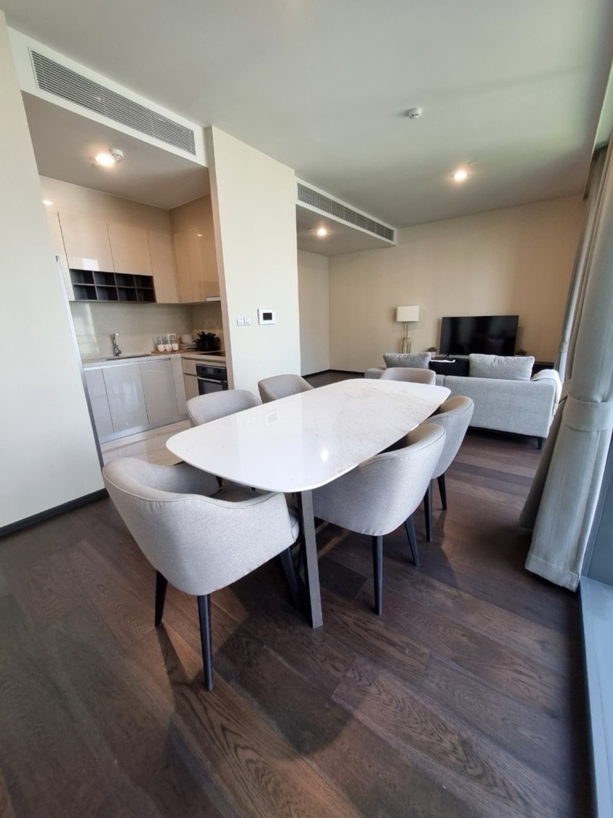 ให้เช่าคอนโดสุขุมวิท อโศก ทองหล่อ : LAVIQ sukhumvit57 BTS THONGLOR,, 🔥2Bedrooms 80,000/month🔥 HOT!! ☎️Call/Line: 094-162-4424