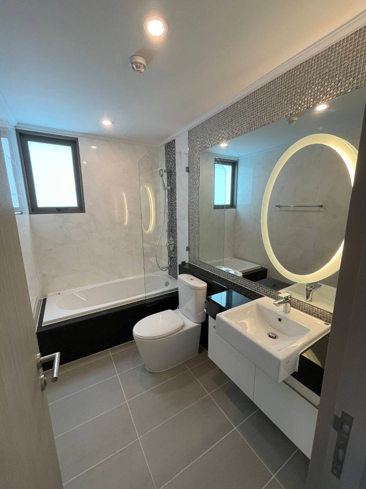 ให้เช่าคอนโดสุขุมวิท อโศก ทองหล่อ : PFD-08149 Supalai Oriental Sukhumvit 39 ( ศุภาลัย โอเรียนทัล สุขุมวิท 39 )