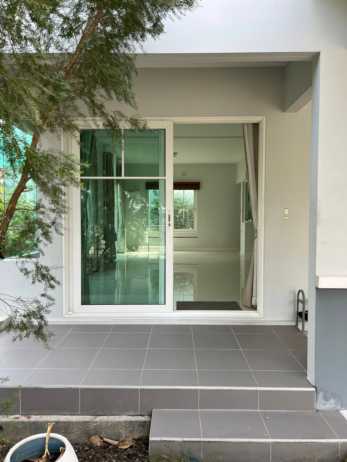 For RentHouseSamut Prakan,Samrong : Villaggio Bangna - Theparak / 3 bedrooms (FOR RENT), Villaggio Bangna - Theparak / 3 Bedrooms (FOR RENT) YOK111