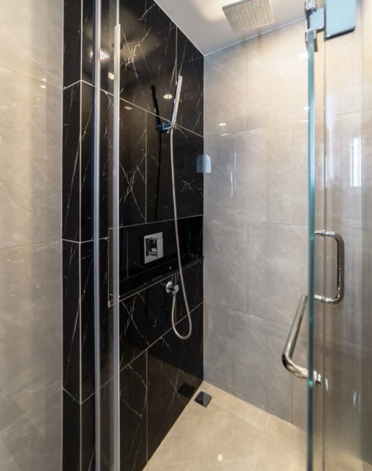 For RentCondoRama9, Petchburi, RCA : Condo for rent in NEW CBD near MRT Rama 9: One 9 Five Project: 1 bedroom, luxuriously decorated, only 350 m. to Central Rama9.