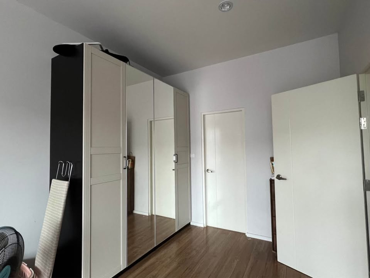 ให้เช่าทาวน์โฮมพระราม 5 ราชพฤกษ์ บางกรวย : ให้เช่า  บ้านกลางเมือง ราชพฤกษ์ ทาวน์โฮมหรู 3 ชั้น 3ห้องนอน 3ห้องน้ำ หลังใหญ่ที่สุดในโซน หลังมุม พร้อมเข้าอยู่