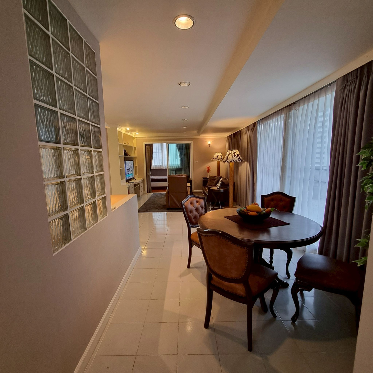 CondoSukhumvit, Asoke, Thonglor : ✨ Private kingdom 142 sq m in the heart of Sukhumvit 39✨ Wide area like living in a single house. With a 180 degree city view!📸