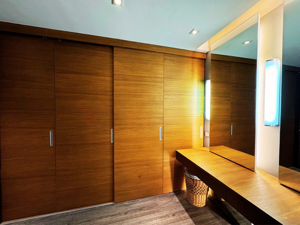 For RentCondoWitthayu, Chidlom, Langsuan, Ploenchit : 🌟 Ultra-Luxury Living in Ploenchit! FOR RENT: The Crest Ruamrudee – Massive 265.83 sq.m. Residence