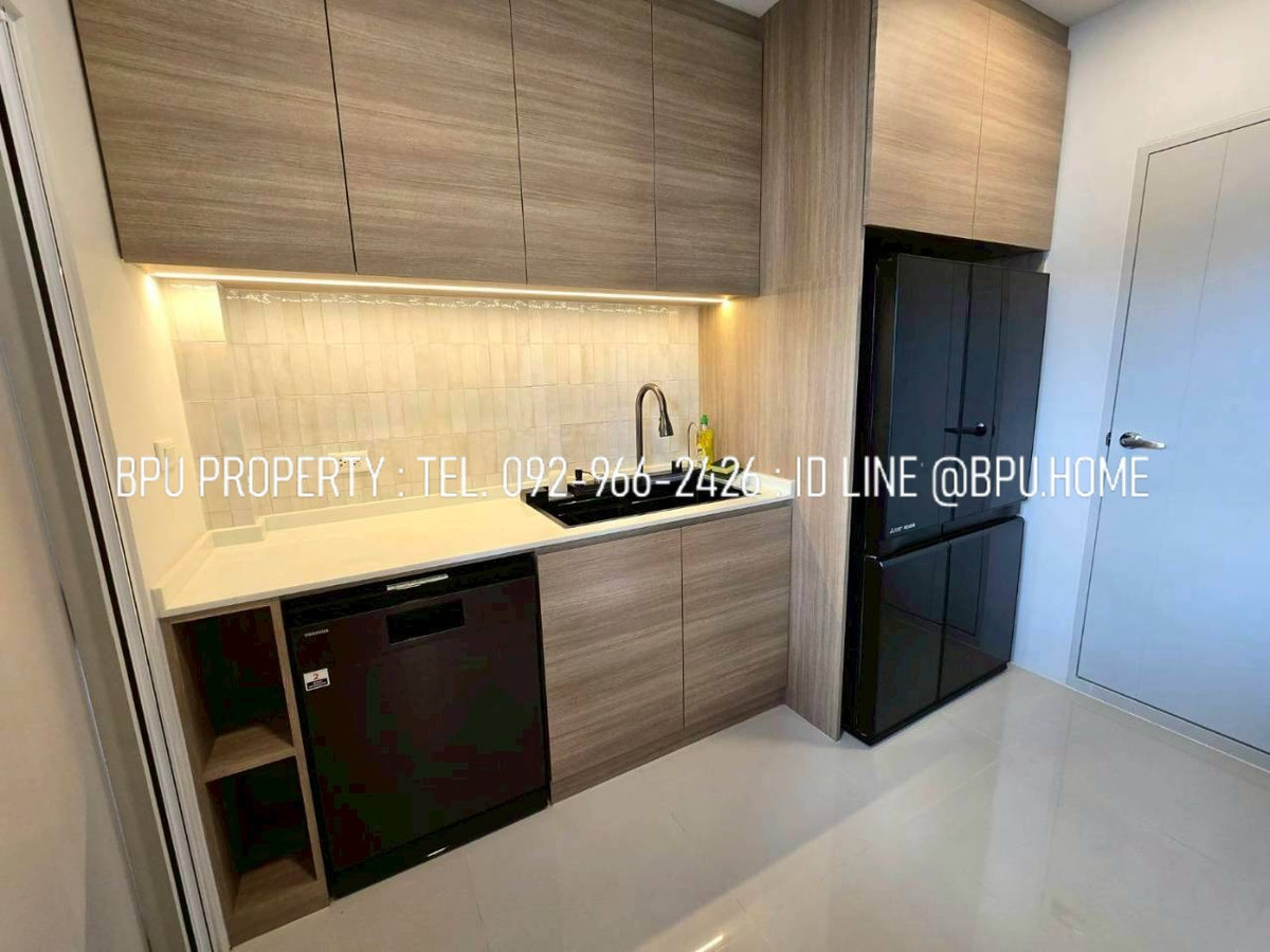 ให้เช่าบ้านบางนา แบริ่ง ลาซาล : ** ให้เช่าบ้านเดี่ยว 4 ห้องนอน ** Centro บางนา ใกล้ เมกะบางนา (โครงการใหม่ เฟส 2)