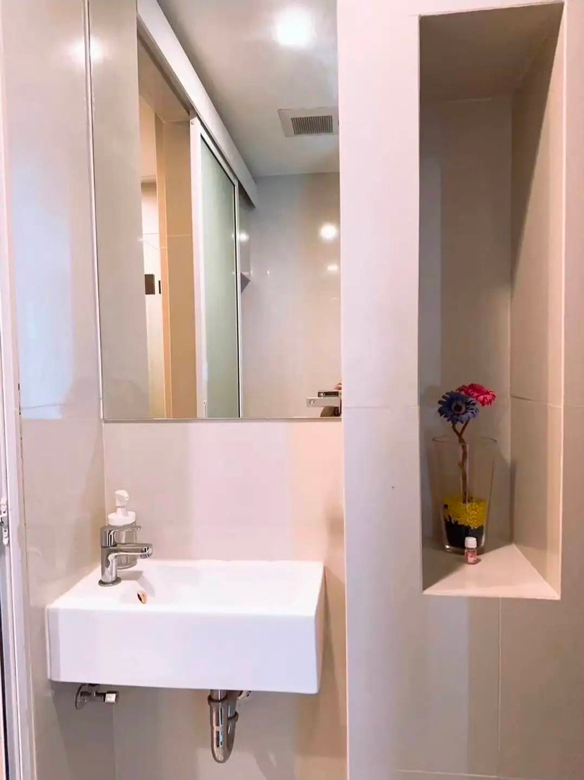 For RentCondoOnnut, Udomsuk : 💥CP-10444💥Rhythm Sukhumvit 44/1👉Line : @accessliving