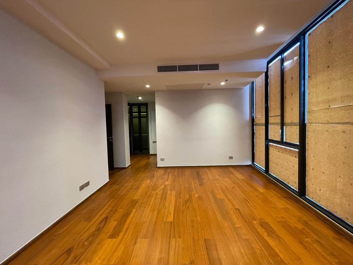 ขายคอนโดสาทร นราธิวาส : [ขาย] Rare Item! One Altitude เจริญกรุง คอนโด Ultra Luxury ความเป็นส่วนตัวสูงสุดเพียง 85 ยูนิต ใกล้ Shrewsbury International School เพียง 280 เมตร สัมผัสประสบการณ์การอยู่อาศัยที่เหนือระดับ บนทำเลศักยภาพ “เจริญกรุง-จันทน์“ ตอบโจทย์ครอบครัวยุคใหม่