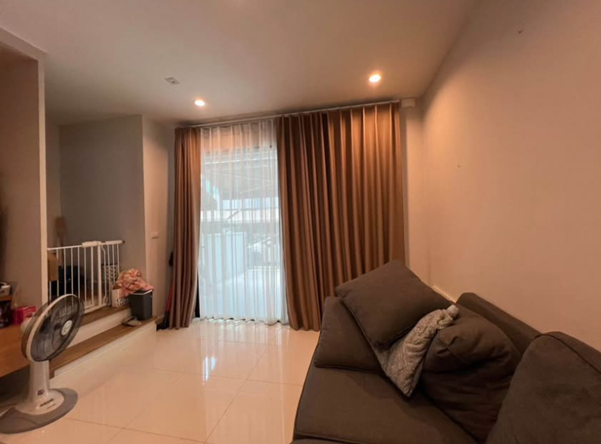 ทาวน์โฮมพระราม 5 ราชพฤกษ์ บางกรวย : ขาย / ให้เช่าทาวน์โฮมหรู บ้านกลางเมือง ราชพฤกษ์ ติดถนน ตรงข้าม Central Westville