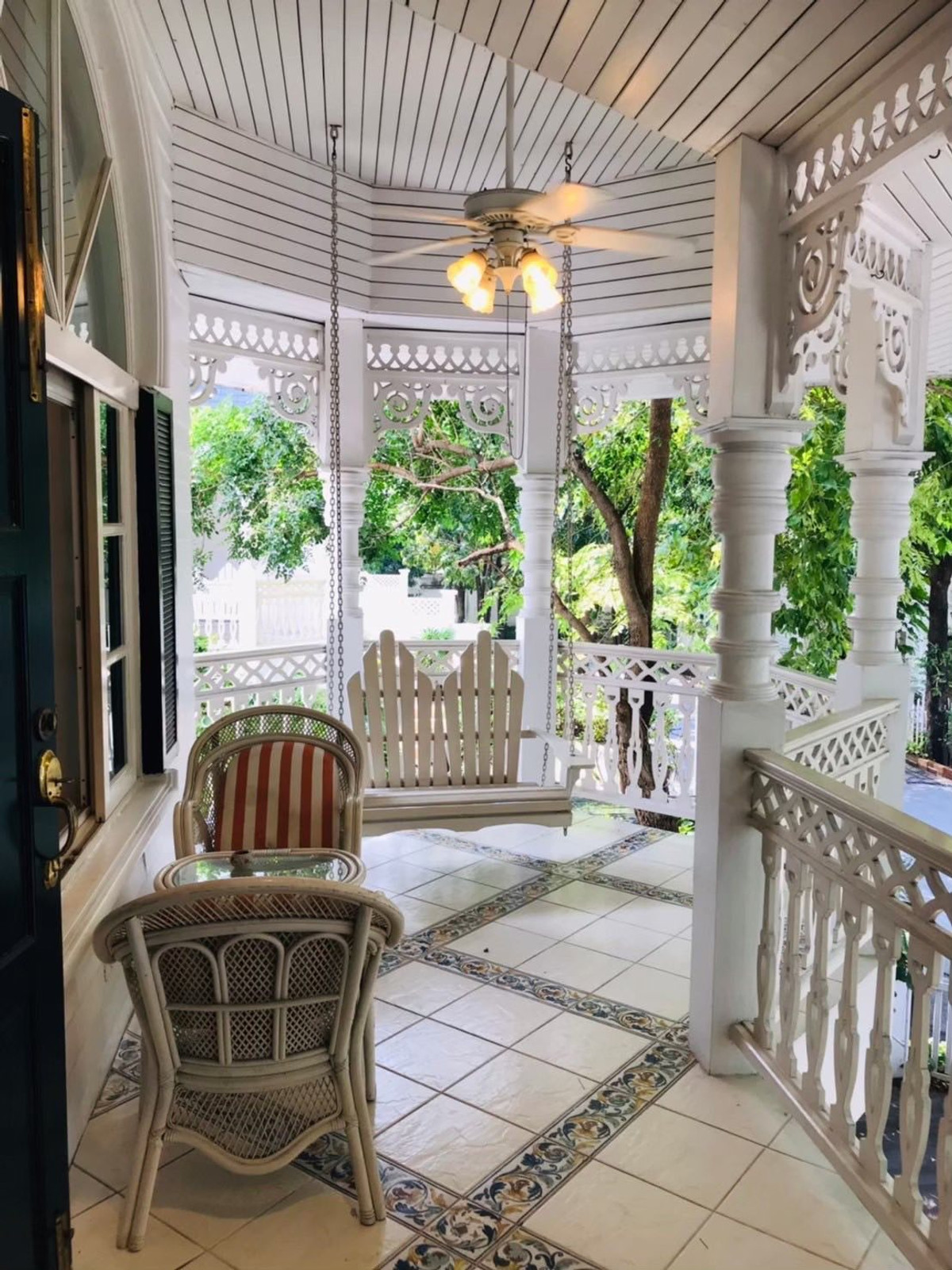 For SaleTownhomeBangna, Bearing, Lasalle : Fantasia Villa 2 / 4 bedrooms (sold with tenant), Fantasia Villa 2 / 4 bedrooms (SALE WITH TENANT) YOK108