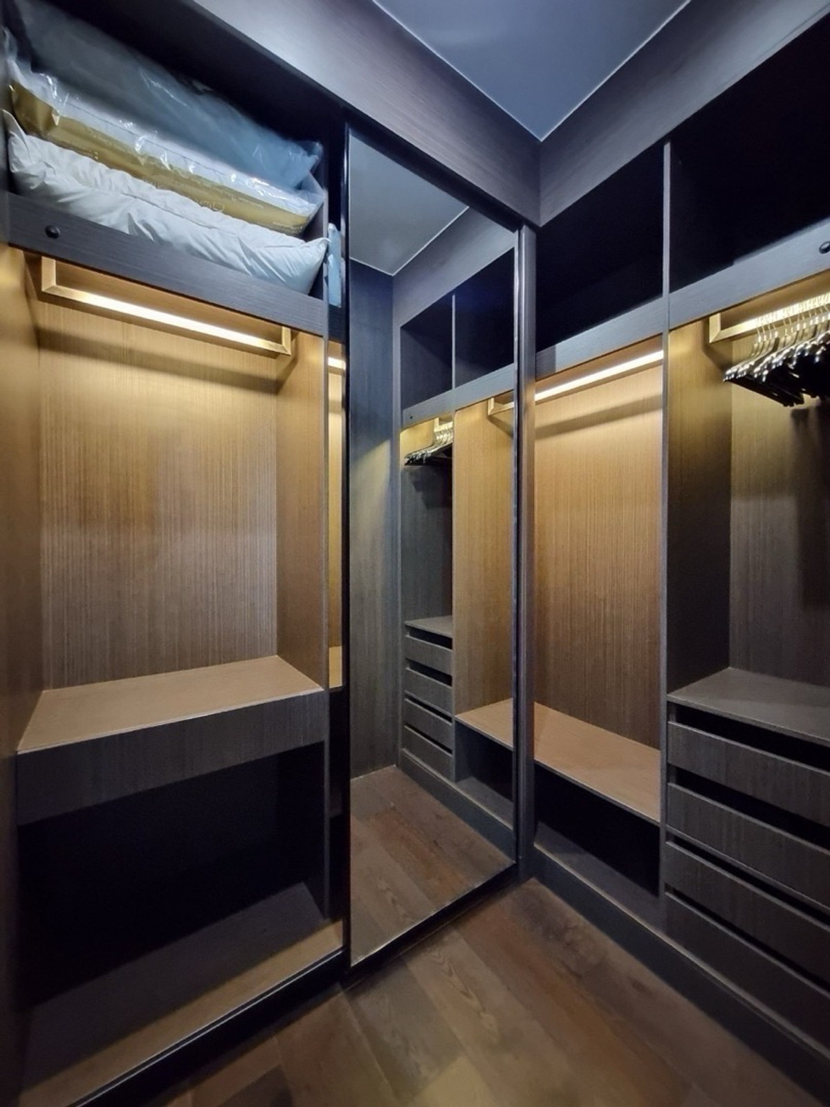 ให้เช่าคอนโดสุขุมวิท อโศก ทองหล่อ : LAVIQ sukhumvit57 BTS THONGLOR,, 🔥2Bedrooms 80,000/month🔥 HOT!! ☎️Call/Line: 094-162-4424