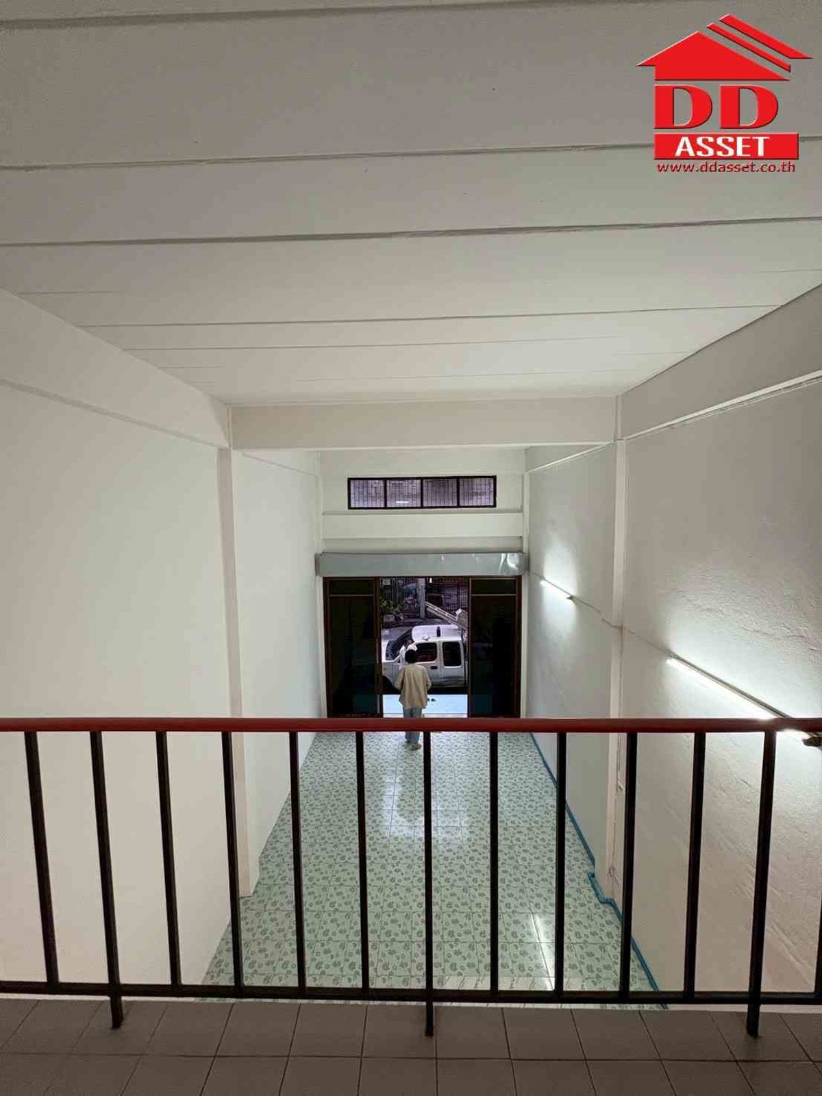 ให้เช่าอาคารพาณิชย์เสรีไทย-นิด้า : ให้เช่า อาคารพาณิชย์ 4 ชั้น ซอยเสรีไทย 32 รหัสทรัพย์ : T8236