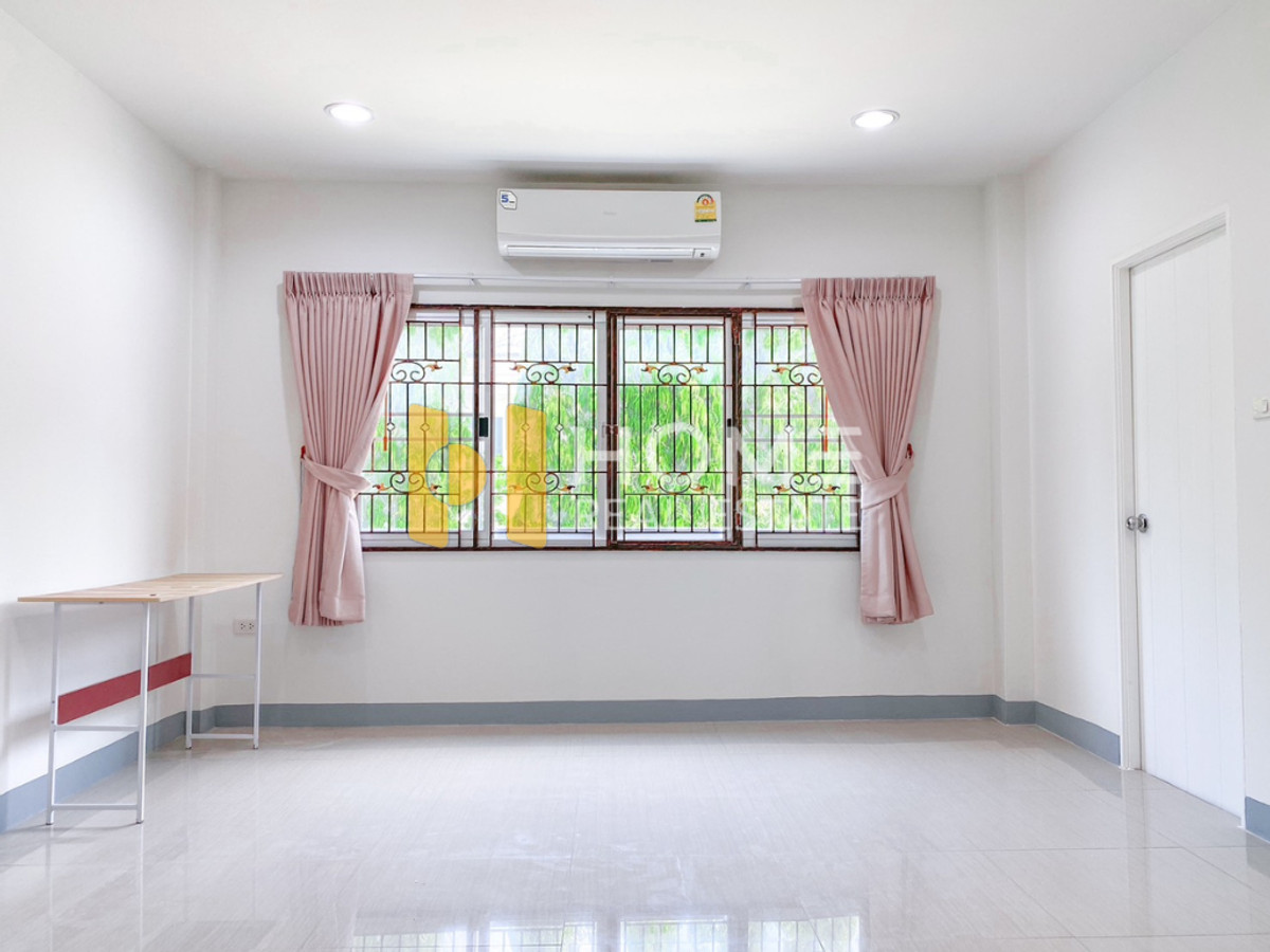 ขายทาวน์โฮมเลียบทางด่วนรามอินทรา : หมู่บ้าน 84 แมนชั่น / 4 ห้องนอน (ขาย), Moo Baan 84 Mansion / 4 Bedrooms (FOR SALE) FAHS040