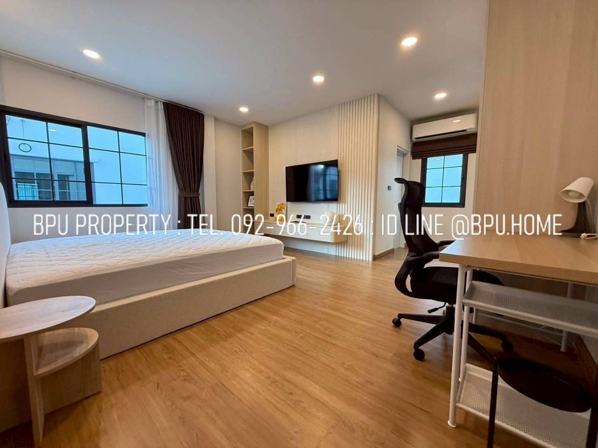 ให้เช่าบ้านบางนา แบริ่ง ลาซาล : ** ให้เช่าบ้านเดี่ยว 4 ห้องนอน ** Centro บางนา ใกล้ เมกะบางนา (โครงการใหม่ เฟส 2)