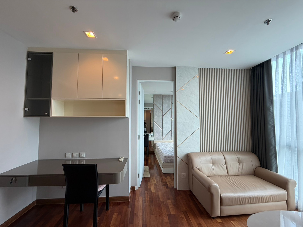 For RentCondoRatchathewi,Phayathai : 🔥 For Rent: Wish Signature Midtown Siam 🔥near BTS Ratchathewi only ~350 meters. Contact K.Oilly 0935979942