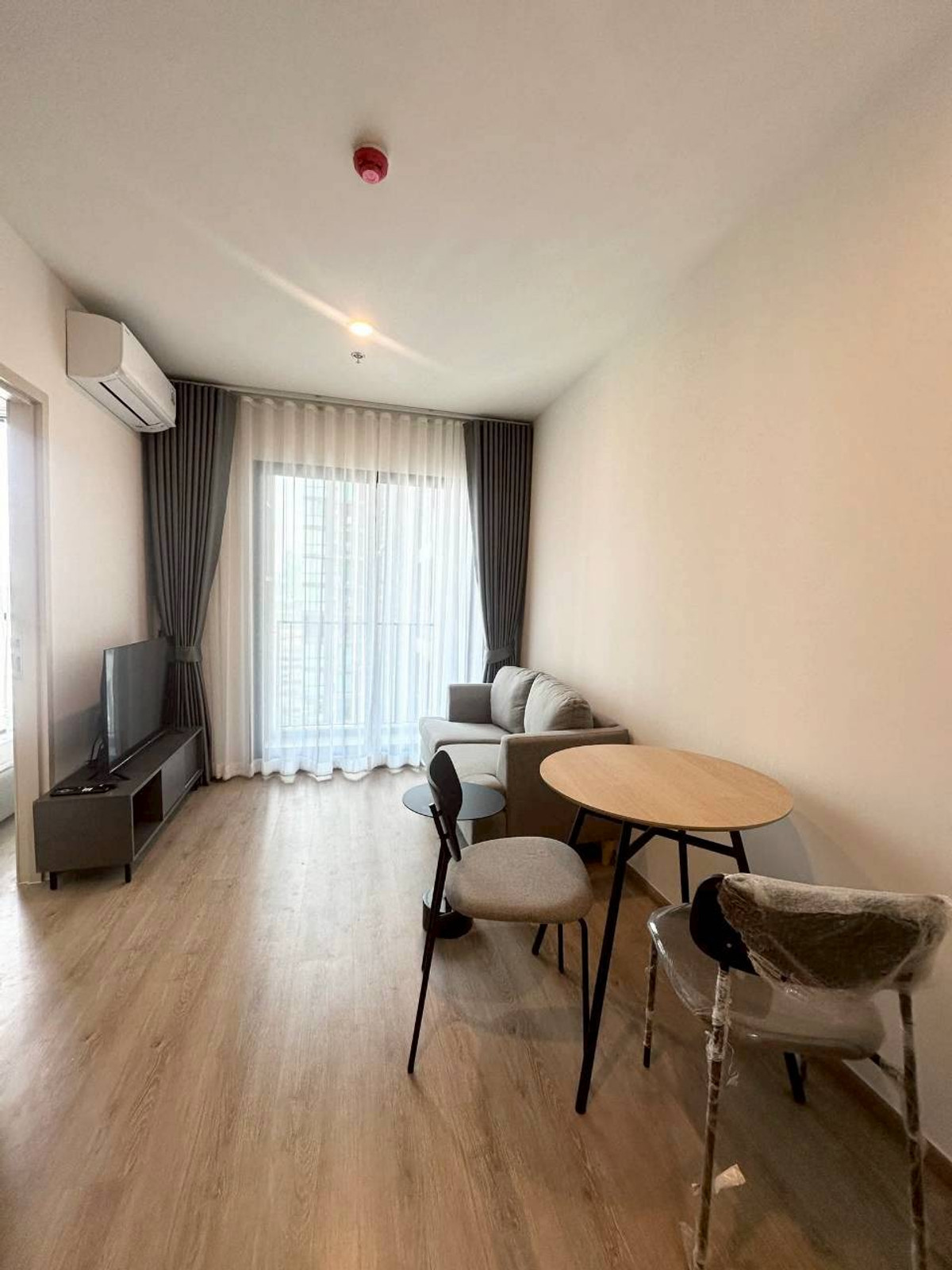 ให้เช่าคอนโดพระราม 9 เพชรบุรีตัดใหม่ RCA : ✅ NUER111 ✅ Line : @p2nproperty