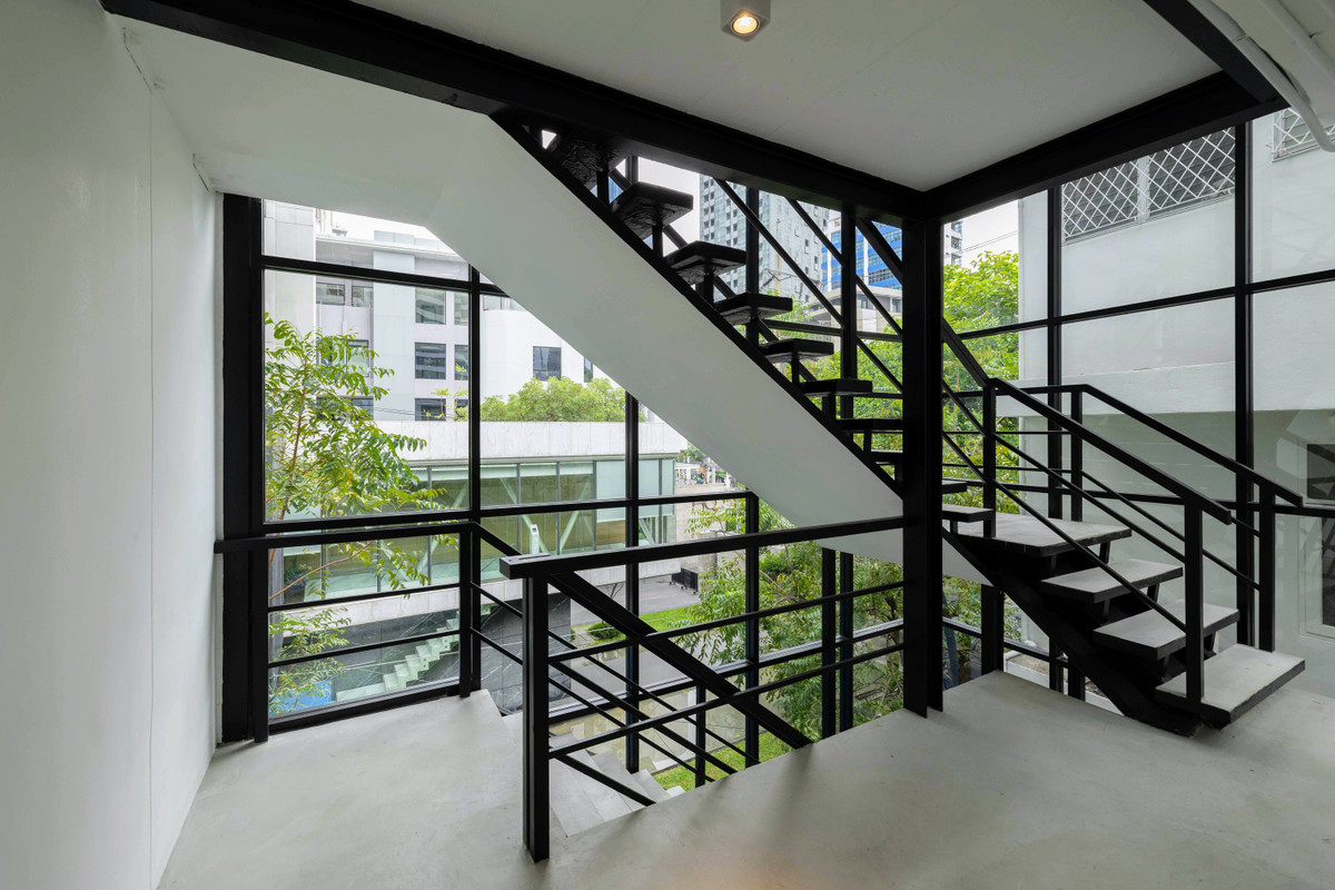 For RentShop HouseSukhumvit, Asoke, Thonglor : For RENT Commercial Space 150sqm Duplex 3Fl Thonglor6 Near BTS Thong Lo For Beauty Salon Spa Aesthetic Clinics