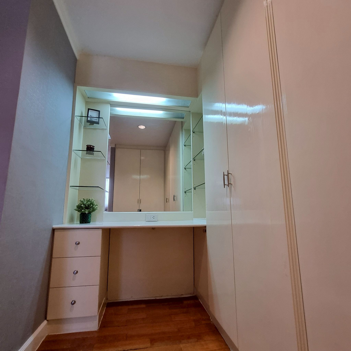 CondoSukhumvit, Asoke, Thonglor : ✨ Private kingdom 142 sq m in the heart of Sukhumvit 39✨ Wide area like living in a single house. With a 180 degree city view!📸