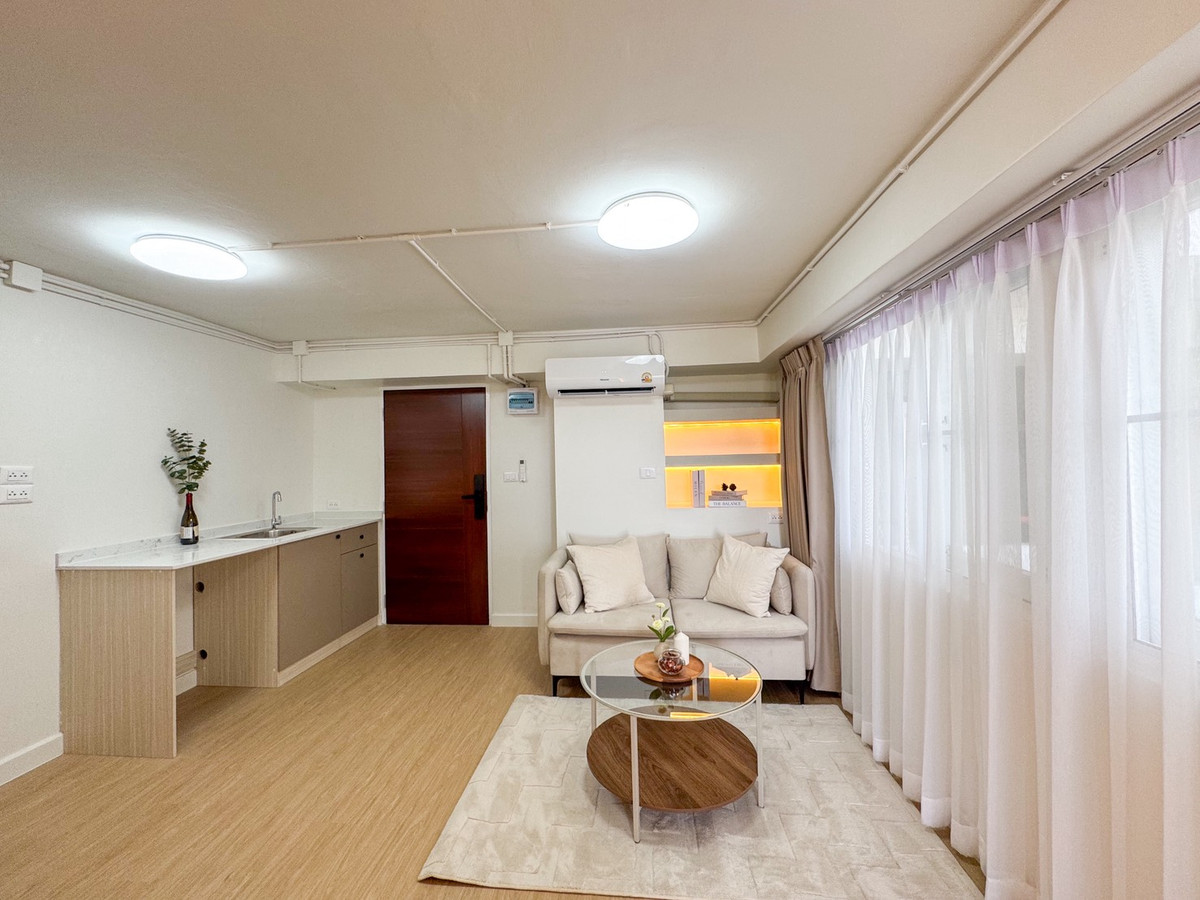 ขายคอนโดบางนา แบริ่ง ลาซาล : ขาย คอนโด บางนา เพลส ( Bangna Place  ) ใกล้สถานีรถไฟฟ้า𝗕𝗧𝗦 บางนา