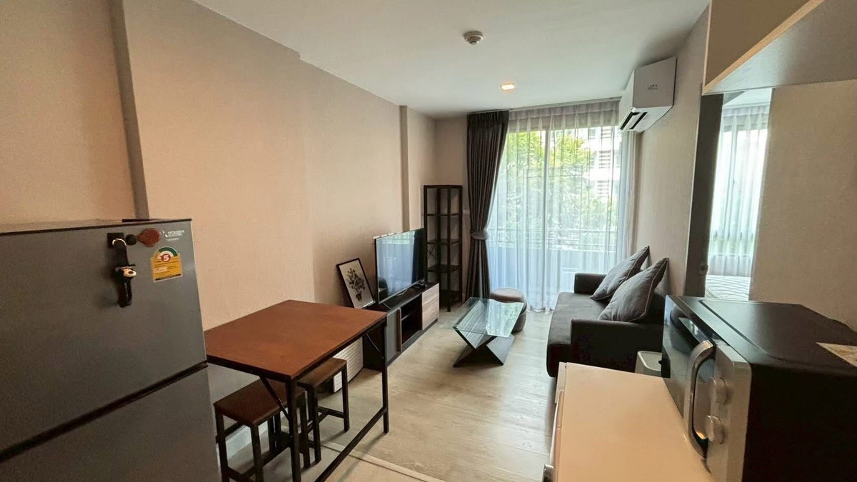 For RentCondoRatchadapisek, Huaikwang, Suttisan : For Rent ✨ Metro Luxe Rose Gold Phahol - Sutthisan ✨ Near MRT Sutthisan. Fully furnished with appliances.