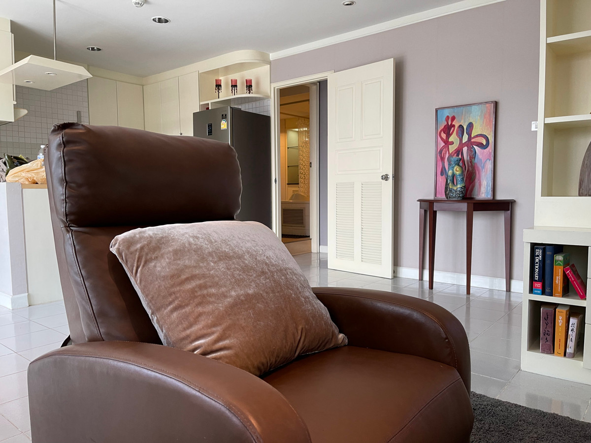 CondoSukhumvit, Asoke, Thonglor : ✨ Private kingdom 142 sq m in the heart of Sukhumvit 39✨ Wide area like living in a single house. With a 180 degree city view!📸