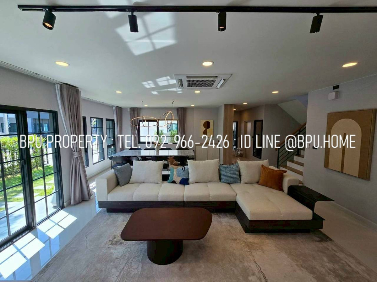 ให้เช่าบ้านบางนา แบริ่ง ลาซาล : ** ให้เช่าบ้านเดี่ยว 4 ห้องนอน ** Centro บางนา ใกล้ เมกะบางนา (โครงการใหม่ เฟส 2)