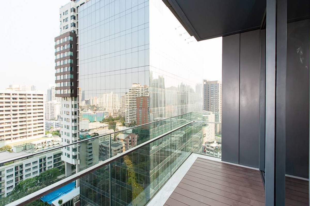 CondoSukhumvit, Asoke, Thonglor : For rent and sale Marque Sukhumvit 39 2 bedrooms 3 bathrooms fully furnished. Ready to move in!