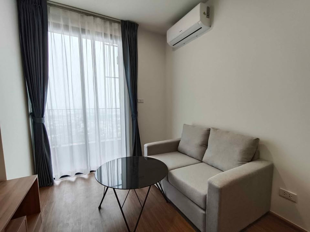 For RentCondoBang kae, Phetkasem : ⭐️ The Livin Phetkasem ⭐️ 1 bedroom, 1 bathroom, beautiful room decorated in a minimalist style. Fully furnished
