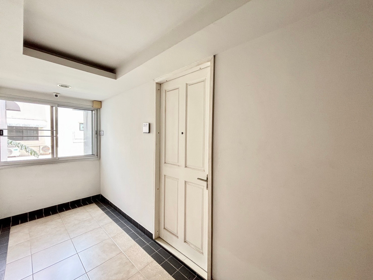 ขายคอนโดสาทร นราธิวาส : ขายคอนโด Sathorn Plus by The Garden – ทำเลสาทร ใจกลางเมือง-ซอยเย็นอากาศ 2ห้องนอน 2ห้องน้ำ  73.76 ตรม.