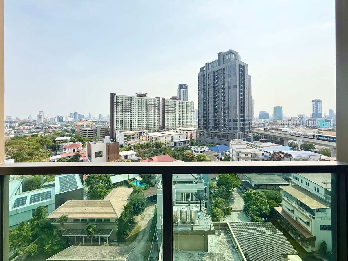 ขายคอนโดเกษตรศาสตร์ รัชโยธิน : ขายด่วน!!  ราคาถูก 🌈✨  Lumpini Park Phahol 32 (1 Studio , 24.5 ตร.ม.) เพียง 2.59 MB เท่านั้น!!  ห้องพร้อมเฟอร์นิเจอร์ โทร 092-2462653 Donut