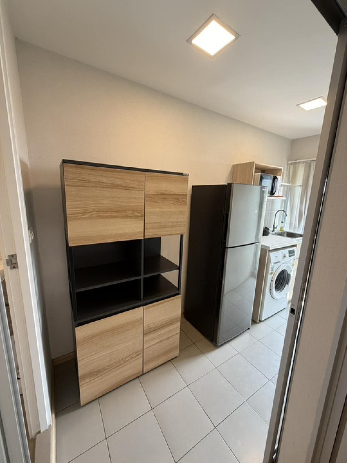 ให้เช่าคอนโดปทุมธานี รังสิต ธรรมศาสตร์ : พร้อมอยู่ Plum Condo Rangsit Alive 1 ห้องสวย!! เฟอร์นิเจอร์ครบ!! สัญญา2ปี ลดเหลือ 8,500.-