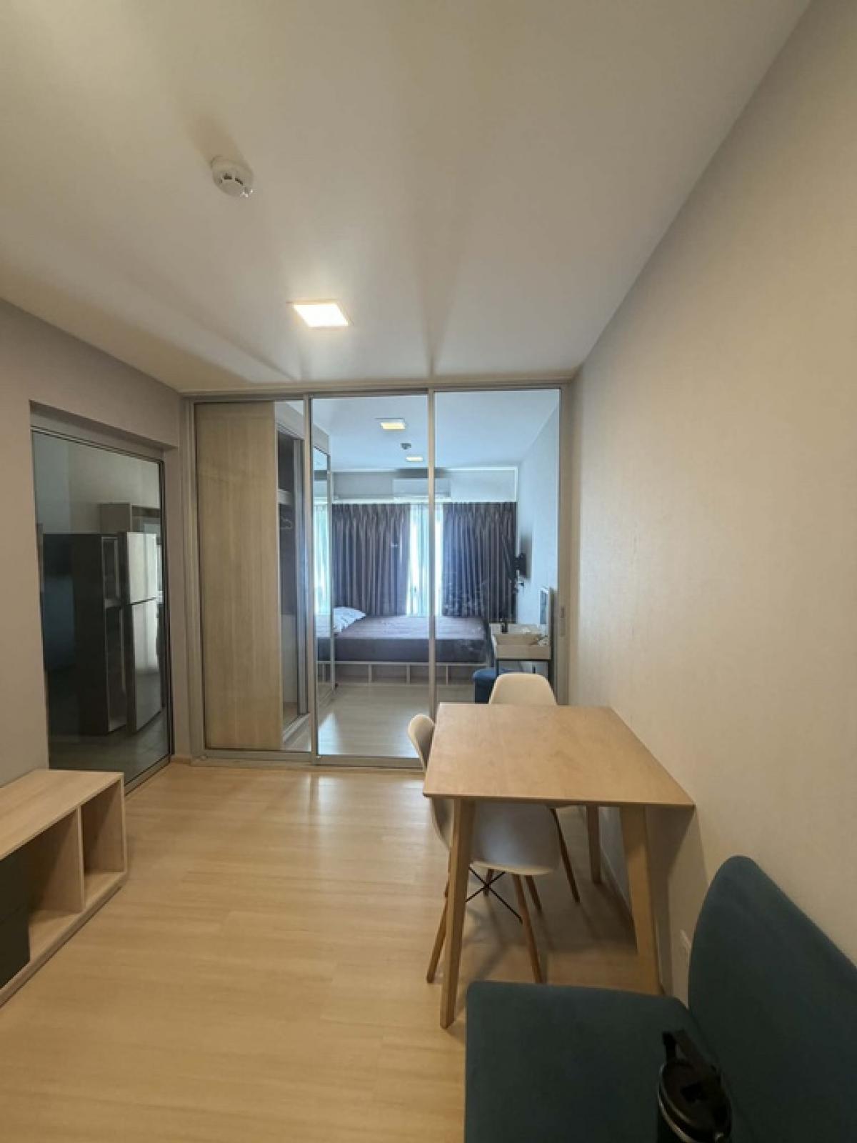 ให้เช่าคอนโดปทุมธานี รังสิต ธรรมศาสตร์ : พร้อมอยู่ Plum Condo Rangsit Alive 1 ห้องสวย!! เฟอร์นิเจอร์ครบ!! สัญญา2ปี ลดเหลือ 8,500.-