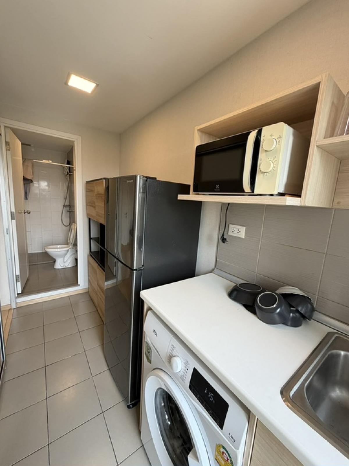 ให้เช่าคอนโดปทุมธานี รังสิต ธรรมศาสตร์ : พร้อมอยู่ Plum Condo Rangsit Alive 1 ห้องสวย!! เฟอร์นิเจอร์ครบ!! สัญญา2ปี ลดเหลือ 8,500.-