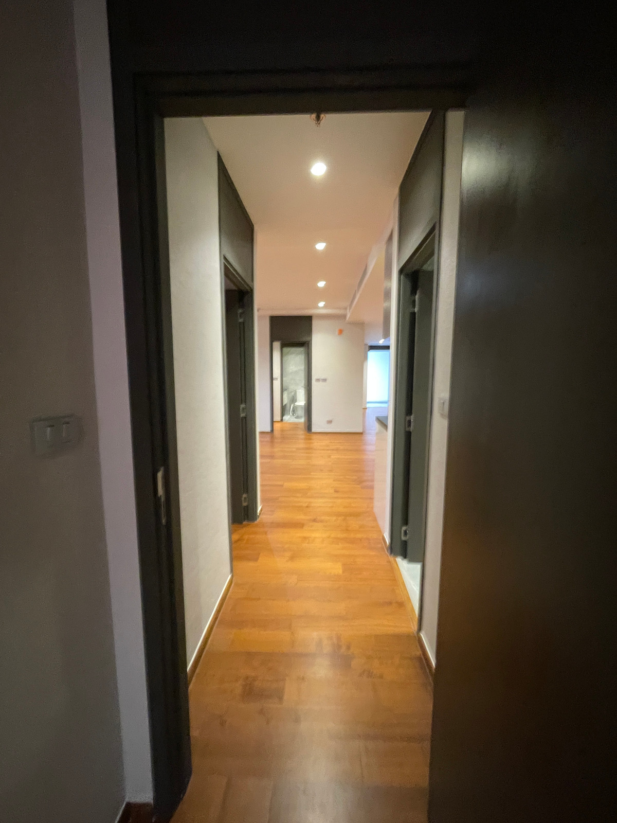 ขายคอนโดสาทร นราธิวาส : [ขาย] Rare Item! One Altitude เจริญกรุง คอนโด Ultra Luxury ความเป็นส่วนตัวสูงสุดเพียง 85 ยูนิต ใกล้ Shrewsbury International School เพียง 280 เมตร สัมผัสประสบการณ์การอยู่อาศัยที่เหนือระดับ บนทำเลศักยภาพ “เจริญกรุง-จันทน์“ ตอบโจทย์ครอบครัวยุคใหม่