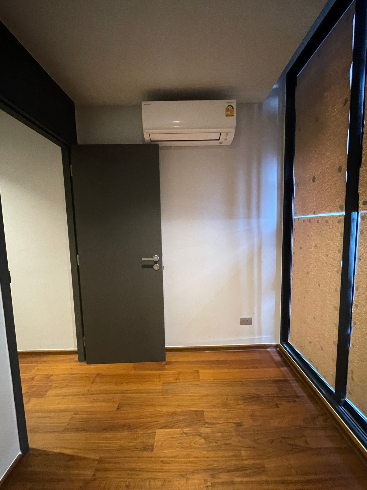 ขายคอนโดสาทร นราธิวาส : [ขาย] Rare Item! One Altitude เจริญกรุง คอนโด Ultra Luxury ความเป็นส่วนตัวสูงสุดเพียง 85 ยูนิต ใกล้ Shrewsbury International School เพียง 280 เมตร สัมผัสประสบการณ์การอยู่อาศัยที่เหนือระดับ บนทำเลศักยภาพ “เจริญกรุง-จันทน์“ ตอบโจทย์ครอบครัวยุคใหม่