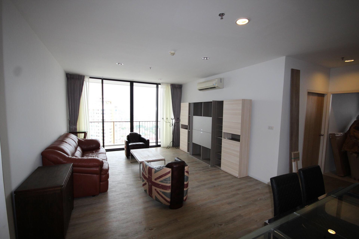 ขายคอนโดลาดพร้าว เซ็นทรัลลาดพร้าว : ขายคอนโด The Issara Ladprao - 3 ห้องนอน, Contact 062-496-6454