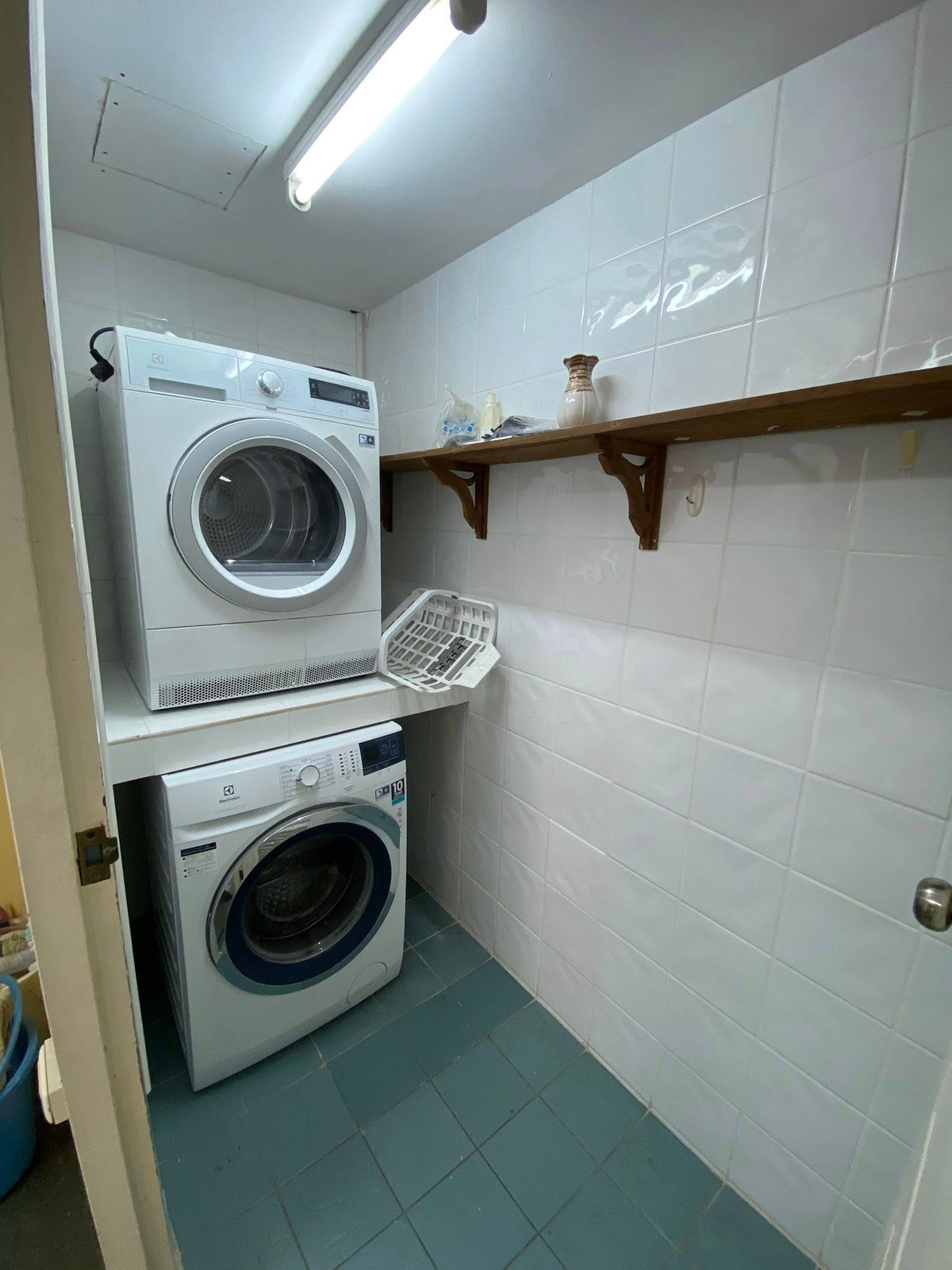 For SaleTownhomeBangna, Bearing, Lasalle : Fantasia Villa 2 / 4 bedrooms (sold with tenant), Fantasia Villa 2 / 4 bedrooms (SALE WITH TENANT) YOK108