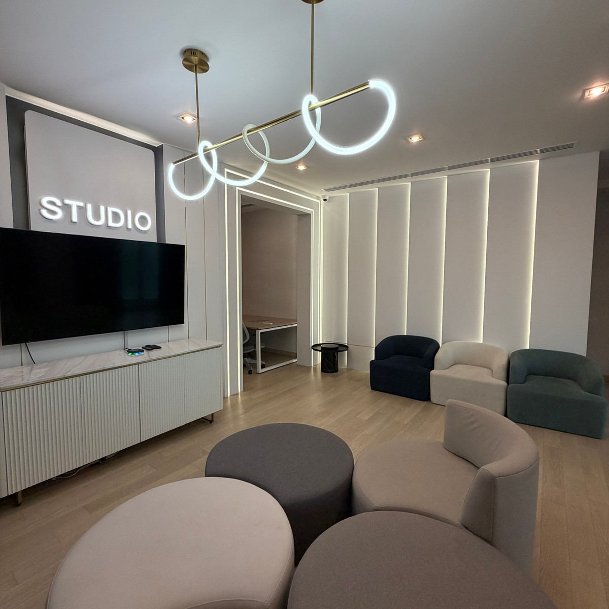 ขายบ้านโชคชัย4 ลาดพร้าว71 : ขายHome Office 5 ชั้น พร้อมลิฟท์ ติดห้างแบบเดินถึง — โซนเลียบด่วนรามอินทรา