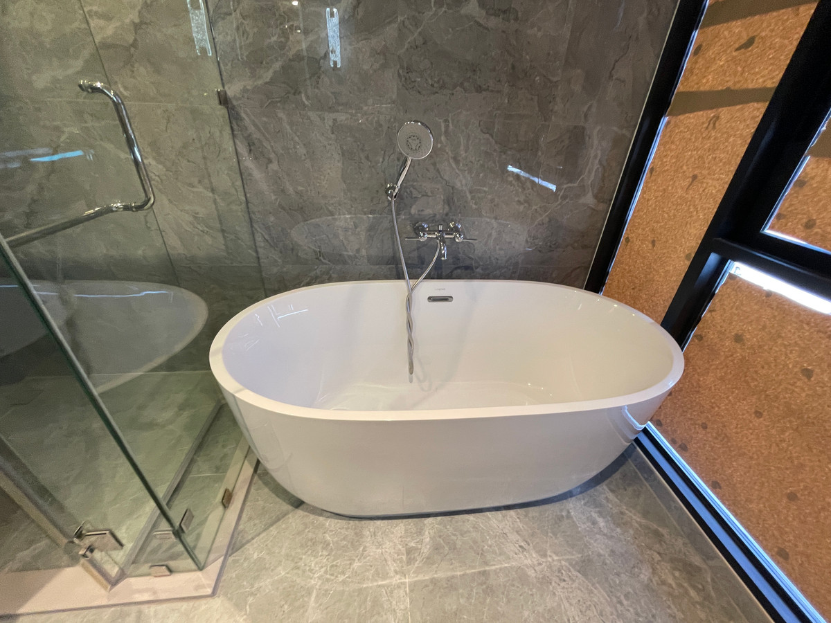 ขายคอนโดสาทร นราธิวาส : [ขาย] Rare Item! One Altitude เจริญกรุง คอนโด Ultra Luxury ความเป็นส่วนตัวสูงสุดเพียง 85 ยูนิต ใกล้ Shrewsbury International School เพียง 280 เมตร สัมผัสประสบการณ์การอยู่อาศัยที่เหนือระดับ บนทำเลศักยภาพ “เจริญกรุง-จันทน์“ ตอบโจทย์ครอบครัวยุคใหม่