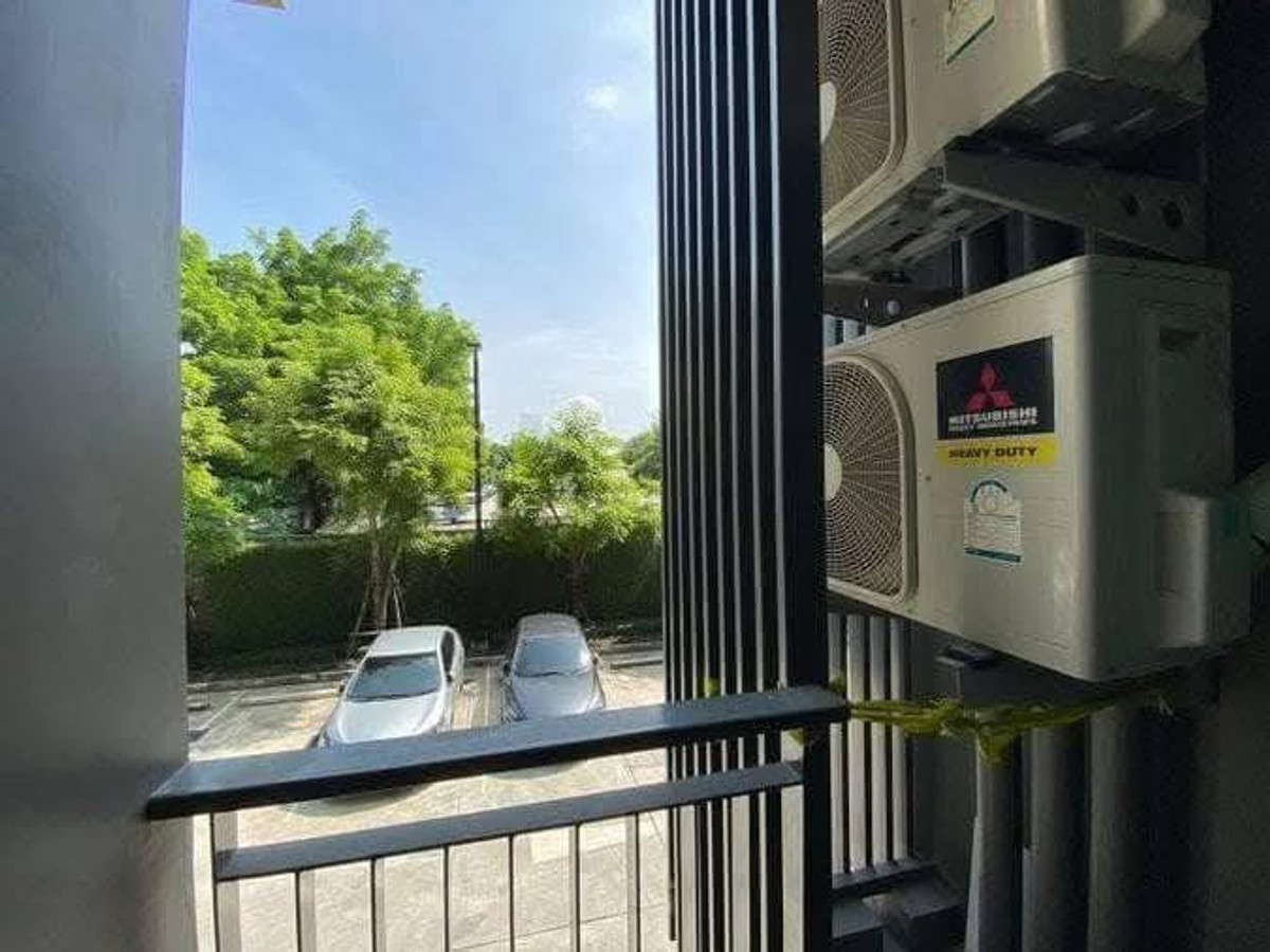 For RentCondoRatchadapisek, Huaikwang, Suttisan : For Rent ✨ Metro Luxe Rose Gold Phahol - Sutthisan ✨ Near MRT Sutthisan. Fully furnished with appliances.