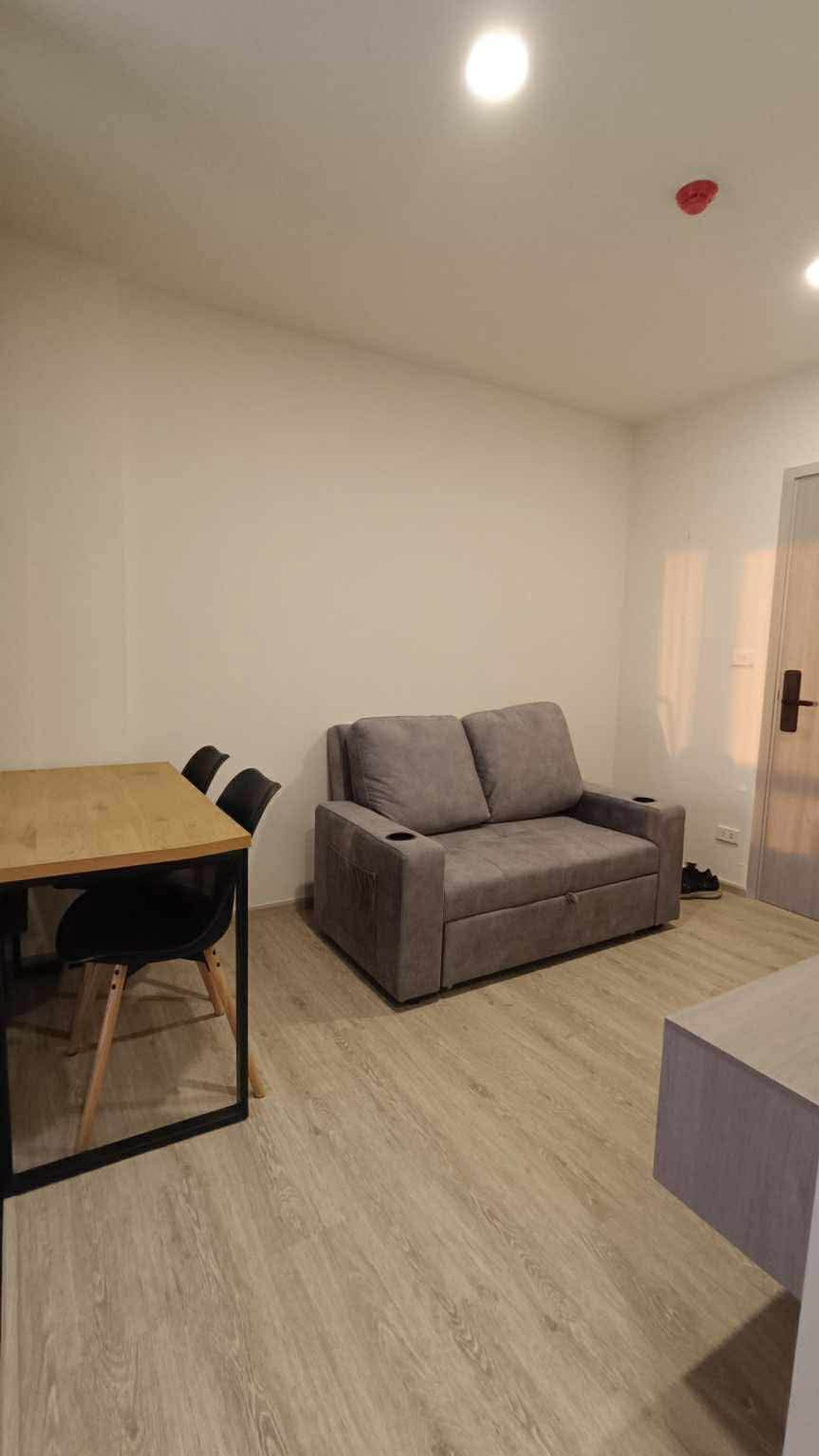 ให้เช่าคอนโดปิ่นเกล้า จรัญสนิทวงศ์ : ⭐️ Origin Plug & Play Sirindhorn Station⭐️ห้อง simplex ขนาด 25 ตรม. มีเครื่องใช้ไฟฟ้าพร้อมอยู่