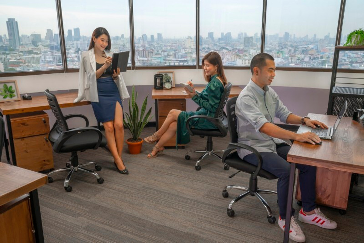 For RentOfficeRama9, Petchburi, RCA : Bangkok Office For Rent Rama9 Serviced Office C.P. Tower2 Office Building Fully-Furnished Starting for 1 - 50 Workstations (Rental Price starting from 10,000 THB/month) closed to MRT Phra Ram9, Ratchada, Huaykhwang, Rama9