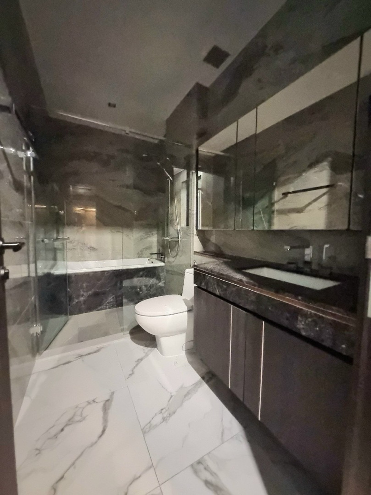 ให้เช่าคอนโดสุขุมวิท อโศก ทองหล่อ : LAVIQ sukhumvit57 BTS THONGLOR,, 🔥2Bedrooms 80,000/month🔥 HOT!! ☎️Call/Line: 094-162-4424