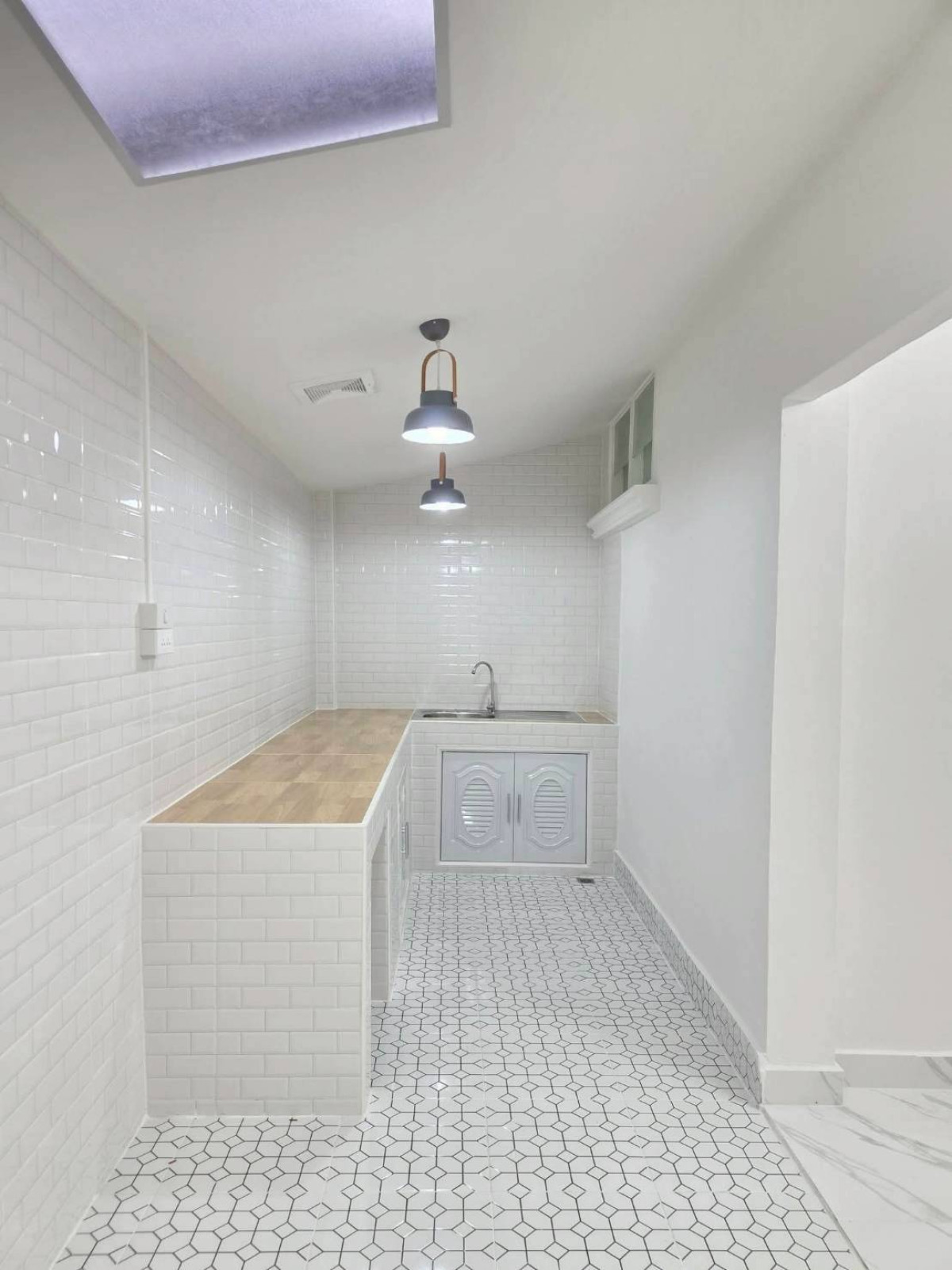 For SaleTownhomePathum Thani,Rangsit, Thammasat : For Sale Townhouse/Townhome , Baan Fah Rangsit, Khlong 4 , newly renovated , Bueng Yitho , Thanyaburi , Pathum Thani , CX-148869