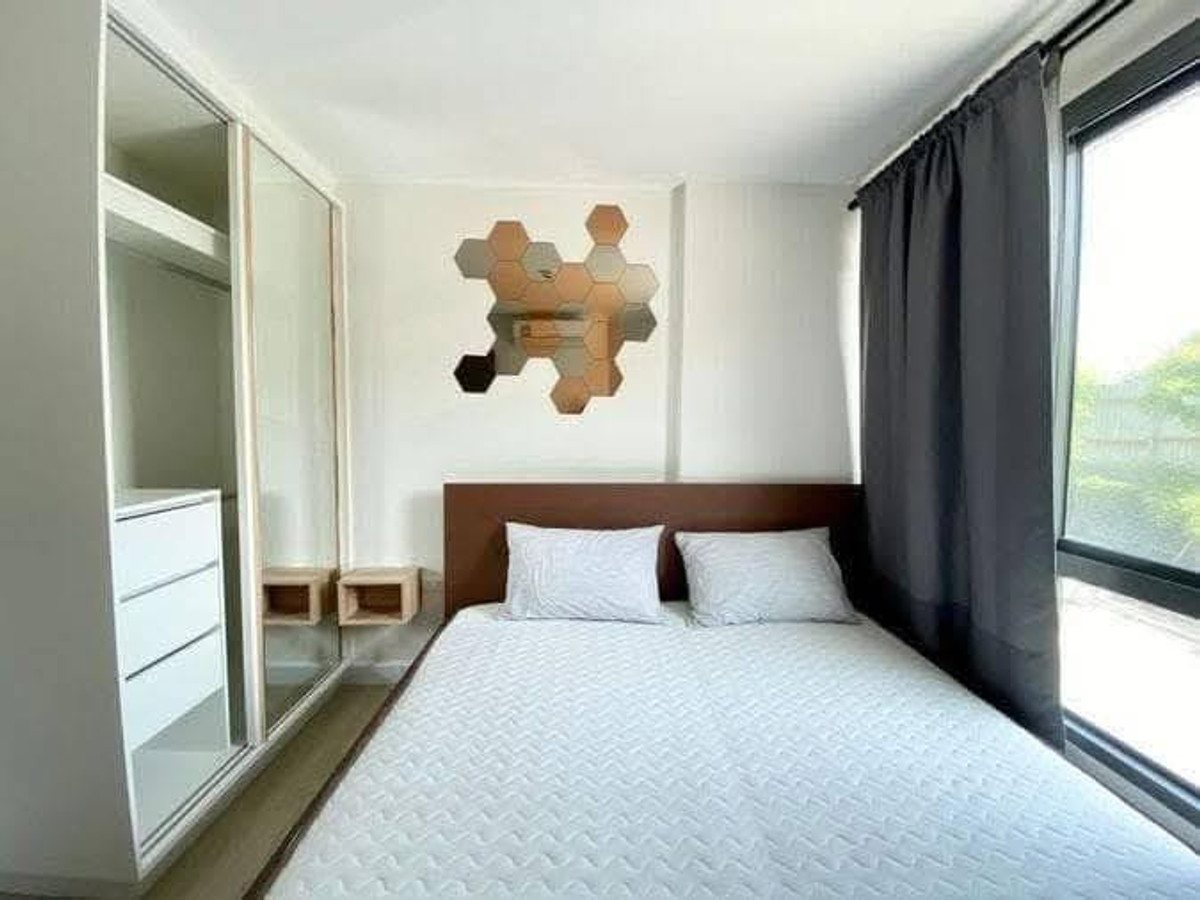 For RentCondoRatchadapisek, Huaikwang, Suttisan : For Rent ✨ Metro Luxe Rose Gold Phahol - Sutthisan ✨ Near MRT Sutthisan. Fully furnished with appliances.